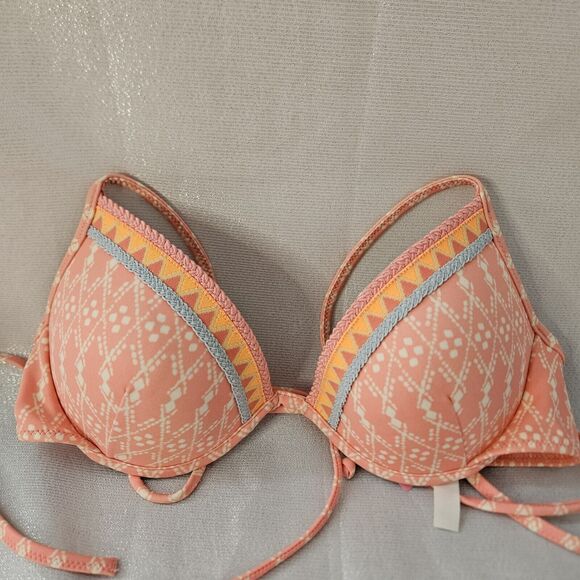 Victoria Secret Bikini Top Sz 34B Aztec Trim Boho - Picture 1 of 4
